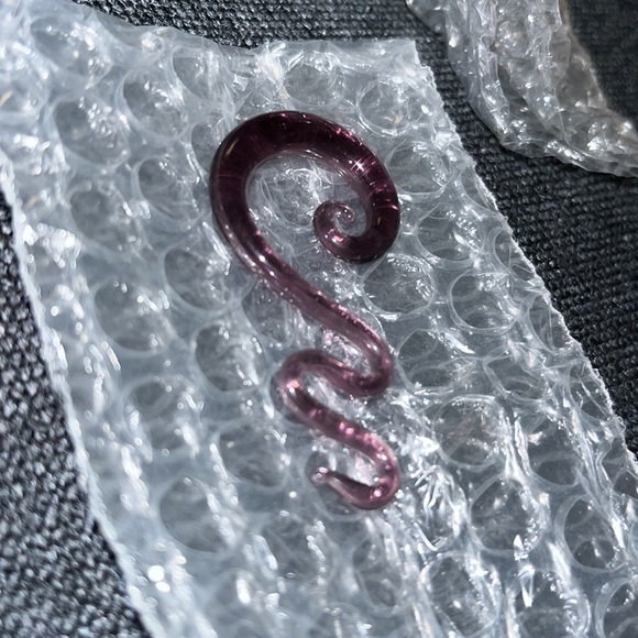 NWT CULTure | Pair of Plum Glass Tapers - 2g - Picture 3 of 6